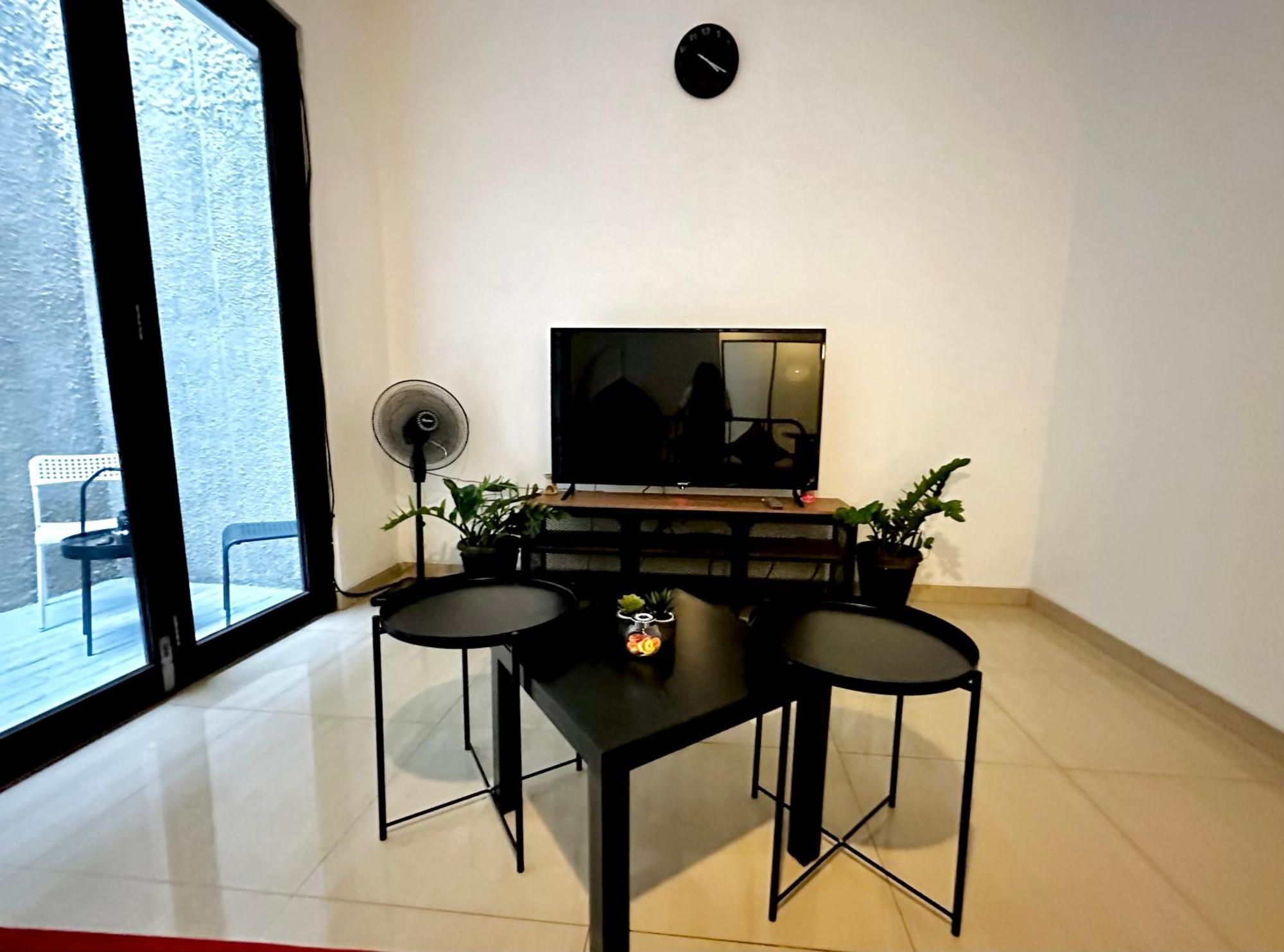 4-Bedroom Home In South Jakarta Nuansa Swadarma Residence By Le Ciel Hospitality Exterior foto