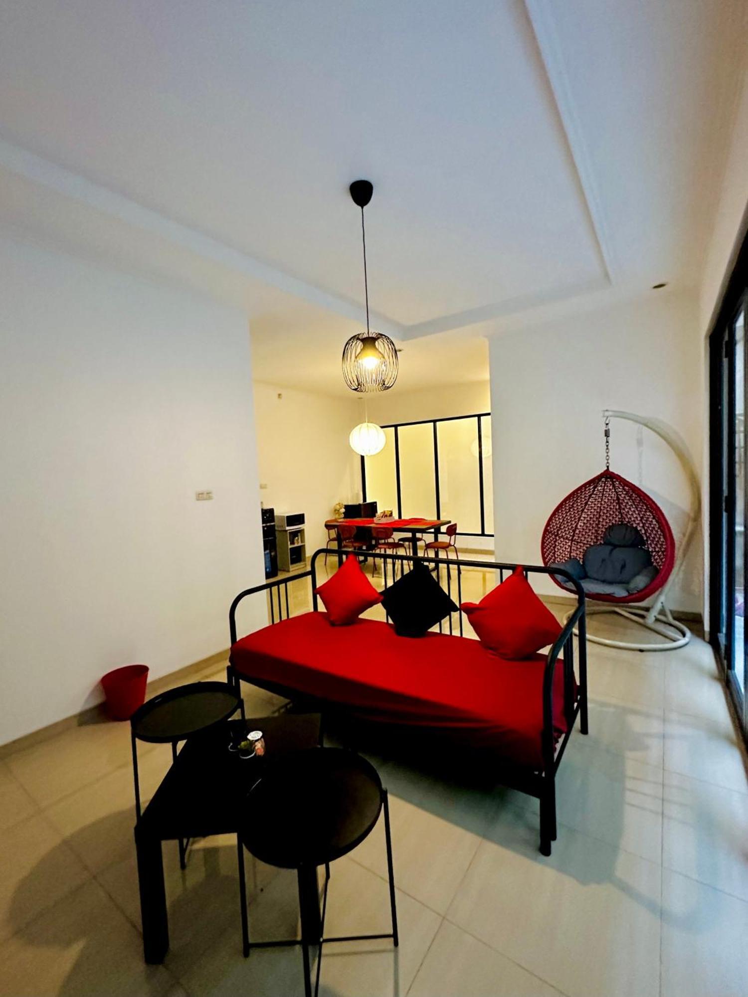 4-Bedroom Home In South Jakarta Nuansa Swadarma Residence By Le Ciel Hospitality Exterior foto