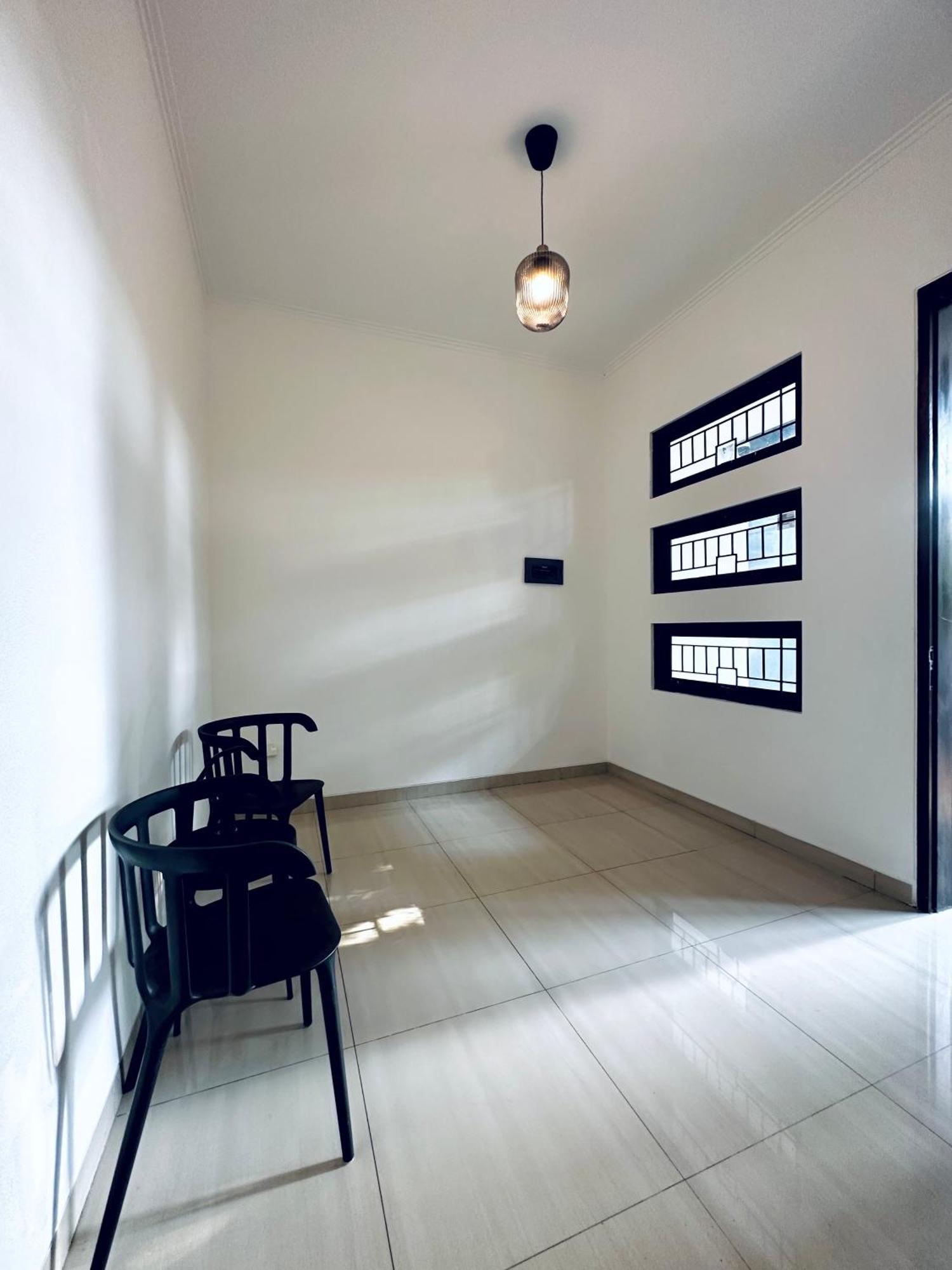 4-Bedroom Home In South Jakarta Nuansa Swadarma Residence By Le Ciel Hospitality Exterior foto
